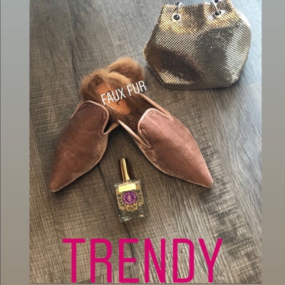 Shoes 👠 - Picture 2 of 3